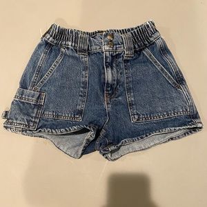Urban Outfitters BDG blue denim cargo shorts size XS